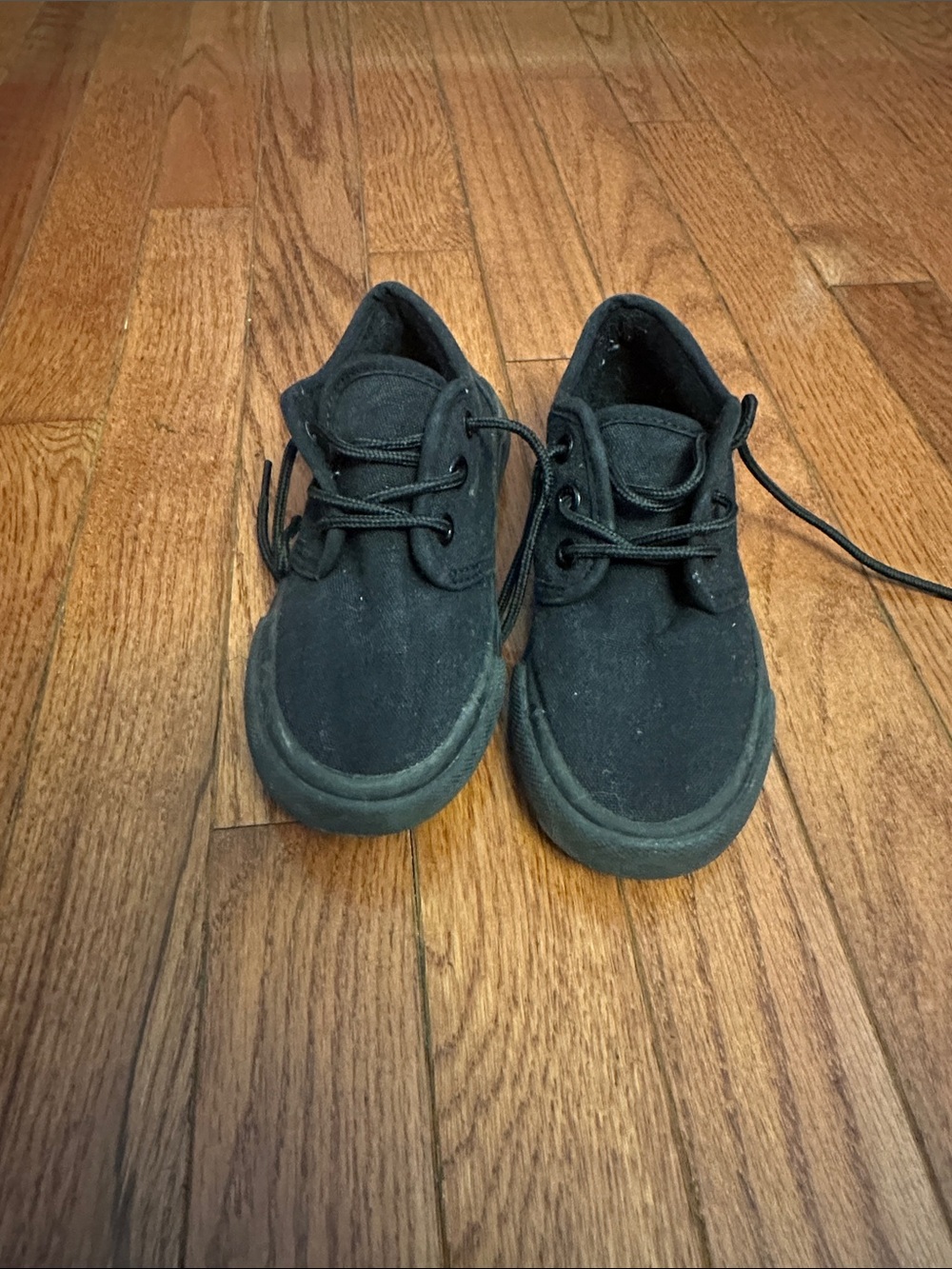 Kids Casual Black Canvas Sneakers with Lace-Up Closure